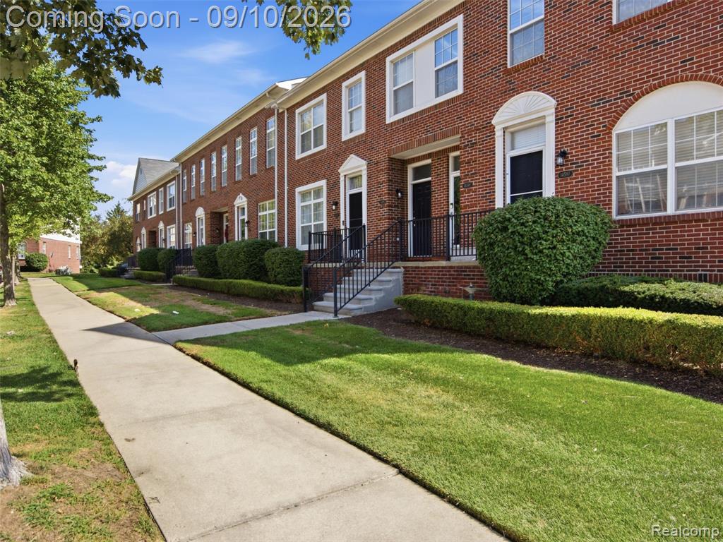 14579 Vauxhall Drive — photo