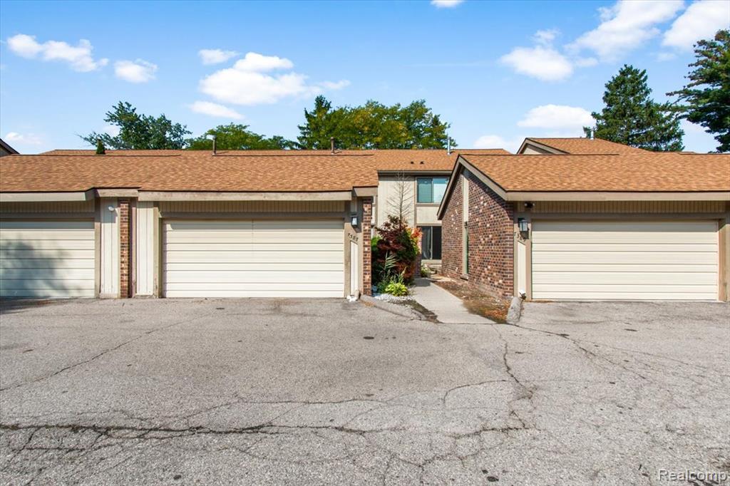7387 Radcliff Drive 47 — photo