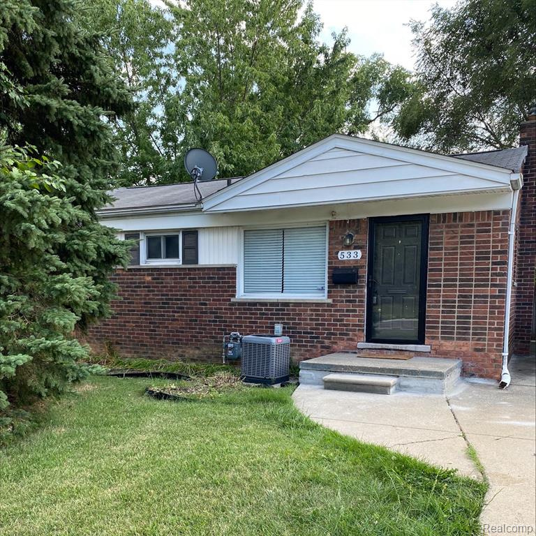 533 Martin Luther King Jr Boulevard — photo