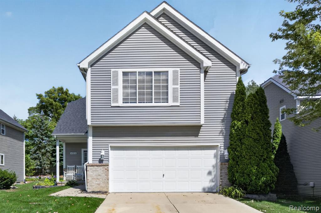 4586 Sunflower Circle — photo