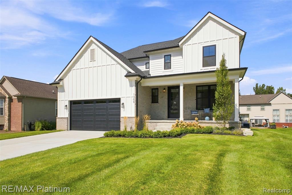 1309 Walloon Way — photo