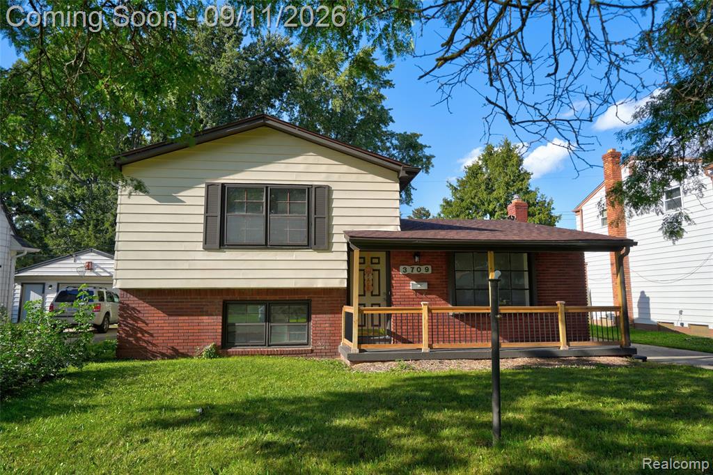 3709 Evergreen Parkway — photo