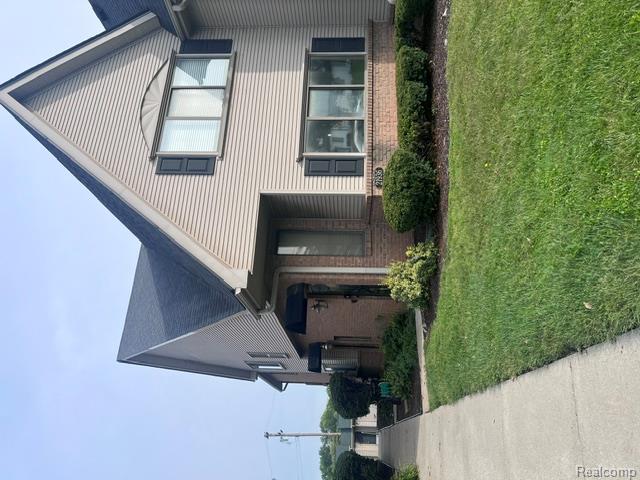 21936 Morley Avenue — photo