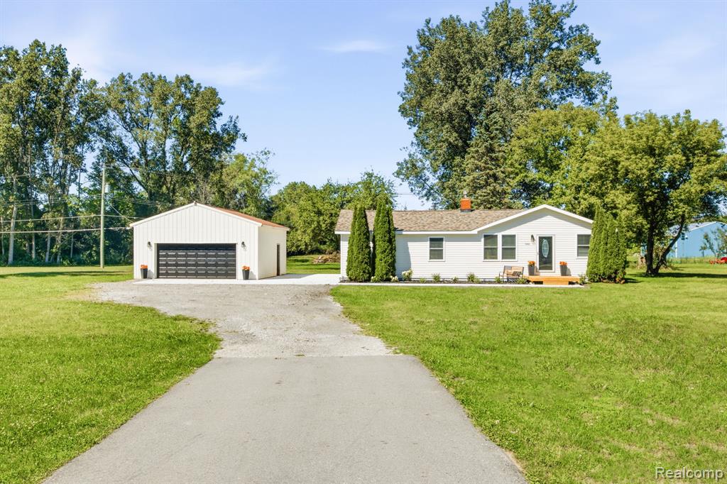 3246 Keewahdin Road — photo