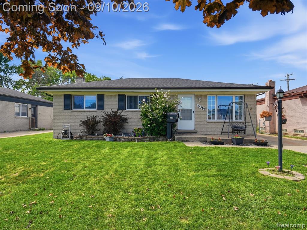 27589 Larry Street — photo