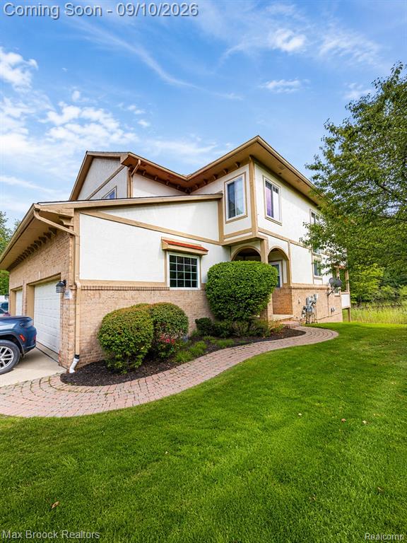 5995 Bella Vista Drive — photo