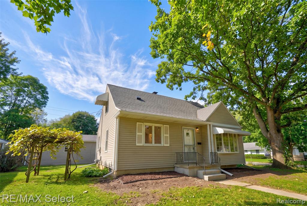 1602 Blackberry Lane — photo