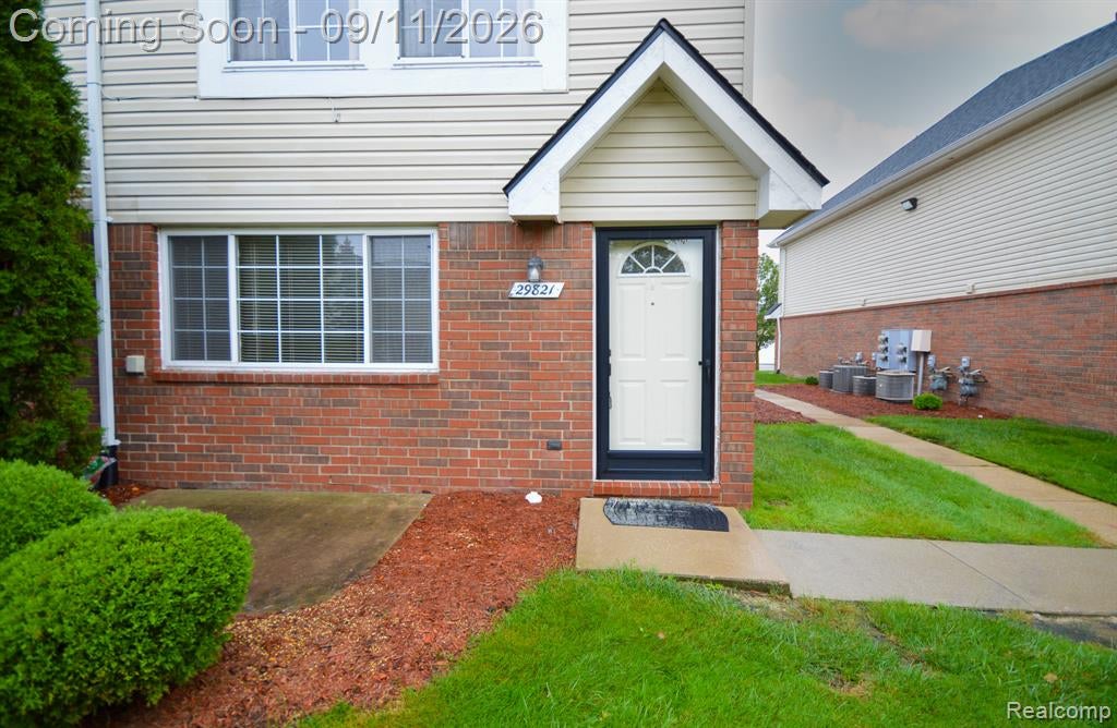 29821 Cathy Lane — photo