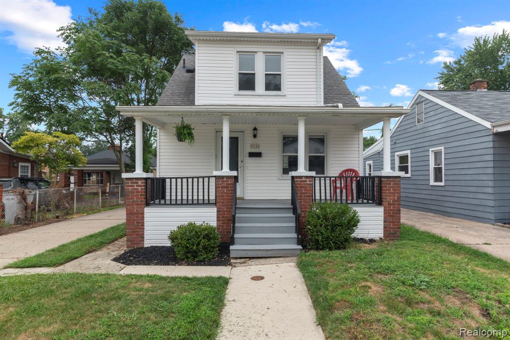 23152 Tawas Avenue — photo