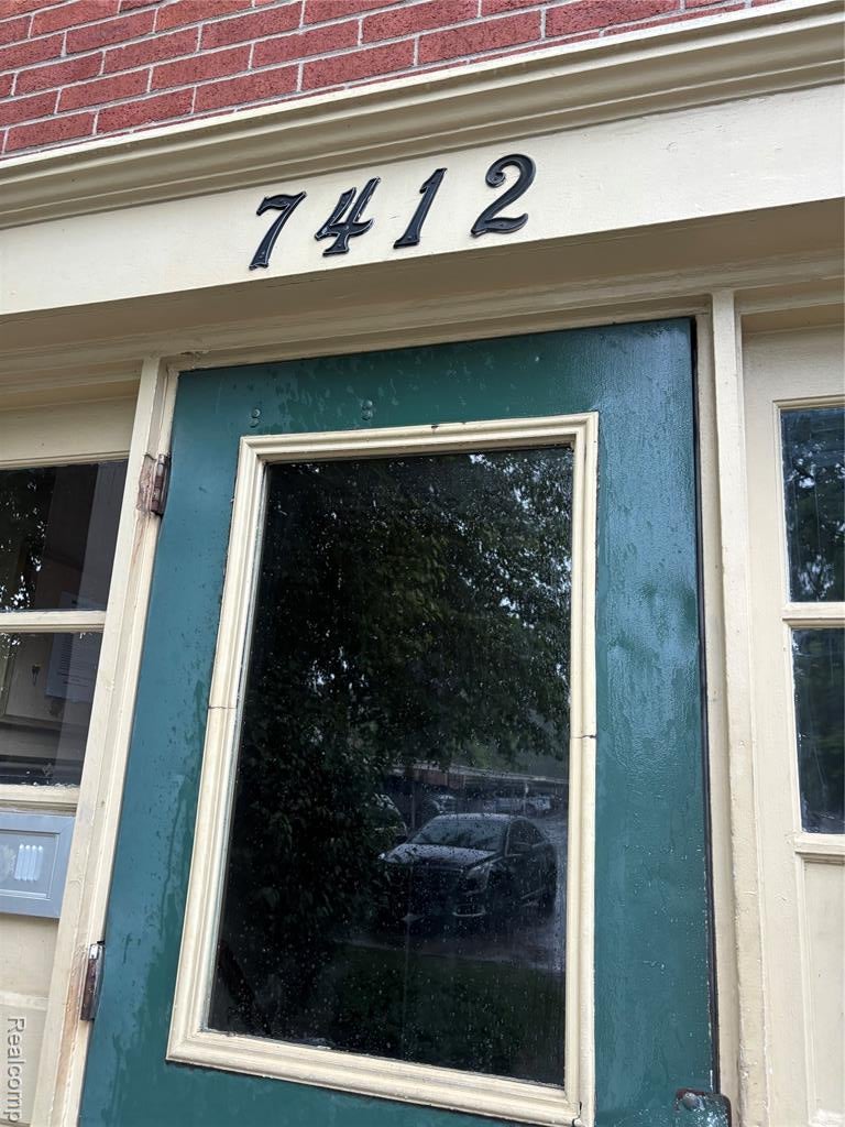 7412 Central Street — photo