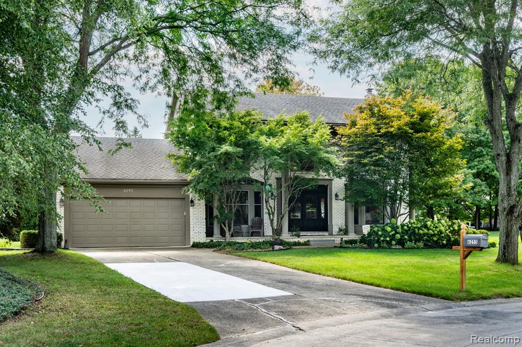 6253 Fairbrook Court — photo