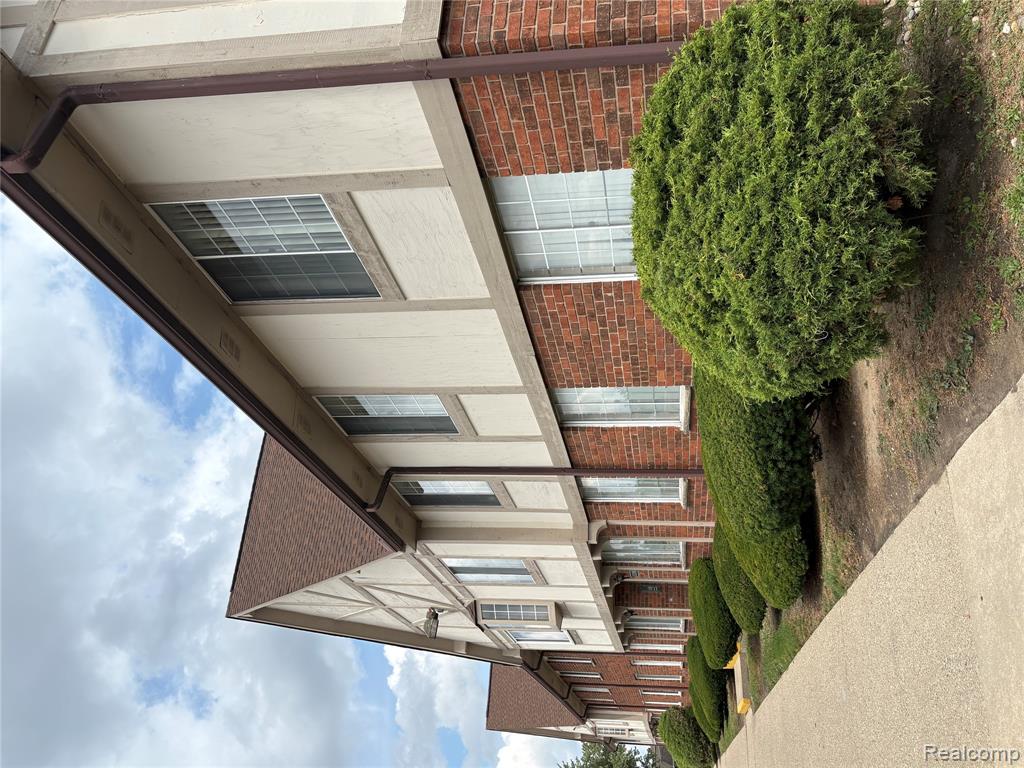 30200 Southfield Road — photo