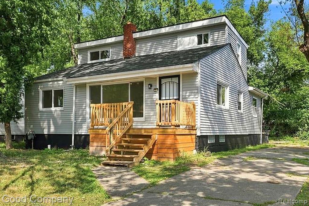 17228 Chapel Street — photo