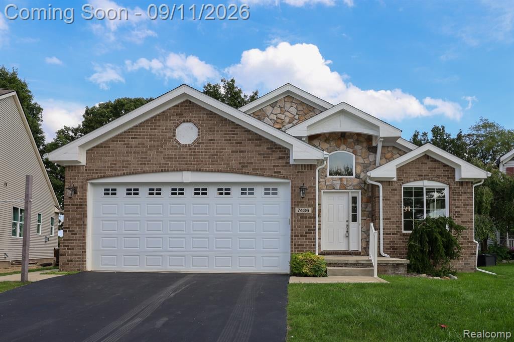 7436 Village Court — photo