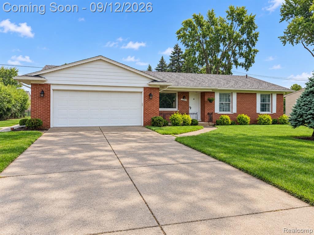 14320 Hillcrest Street — photo