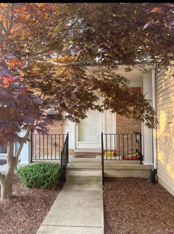 1542 Brentwood Drive — photo