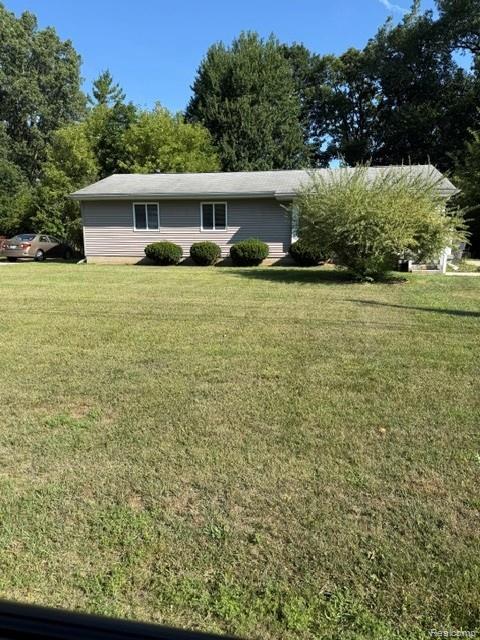 465 Trombley Drive — photo