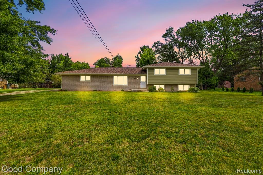 3870 Fernleigh Drive — photo