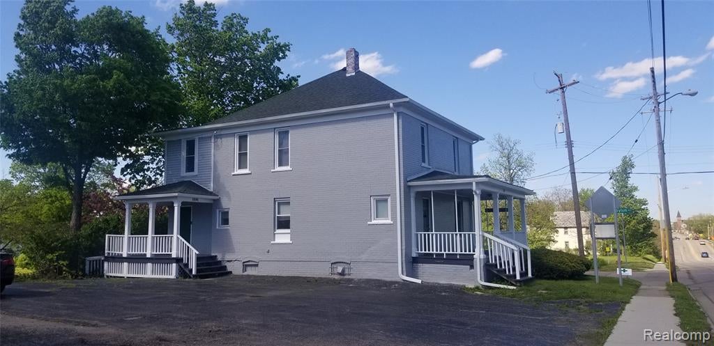 1200 W Court Street — photo
