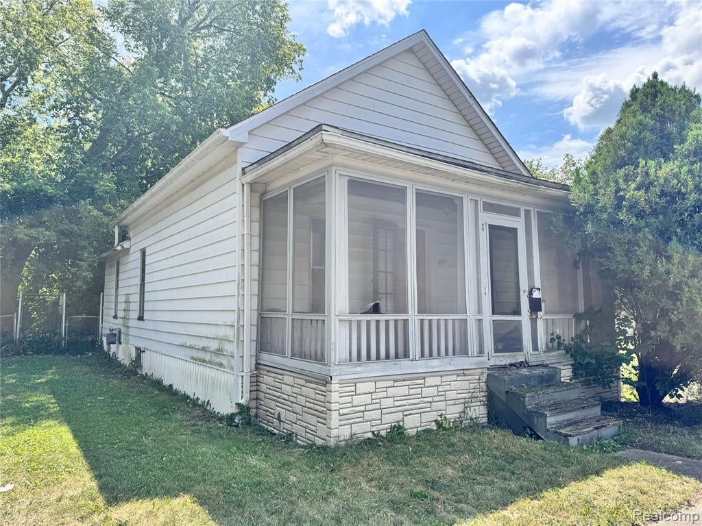 414 S Bates Street — photo