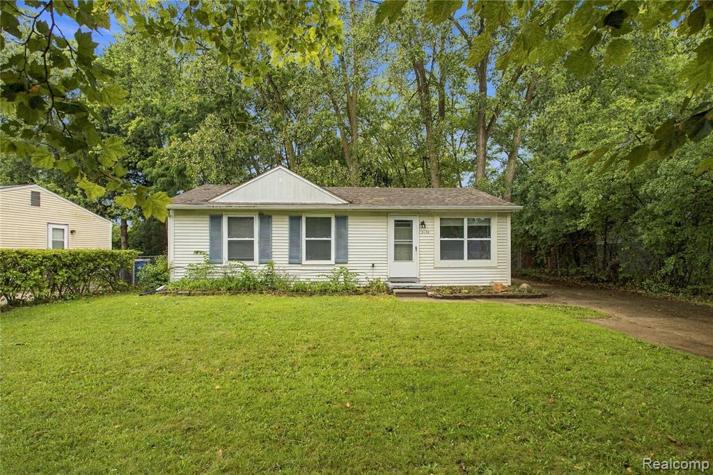 2178 Hemlock Drive — photo