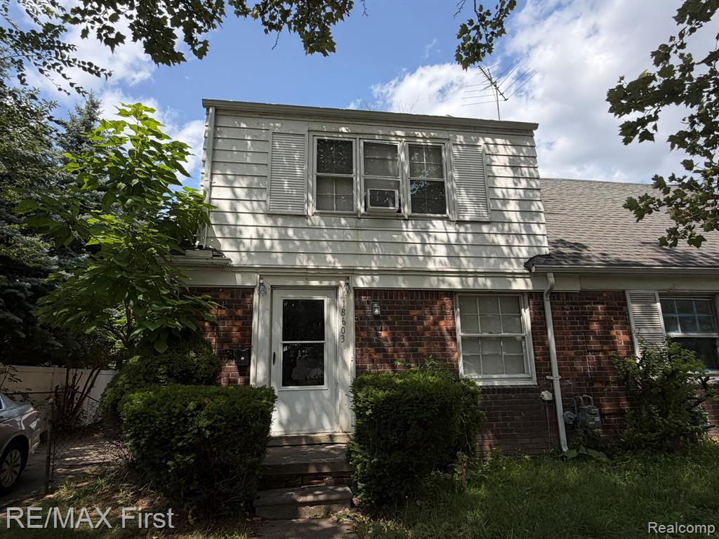 18603 Moross Road — photo