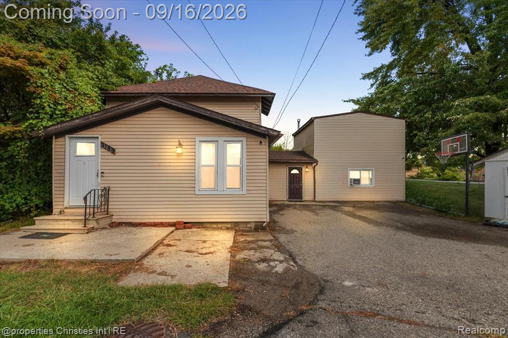 2189 Willow Beach Street — photo
