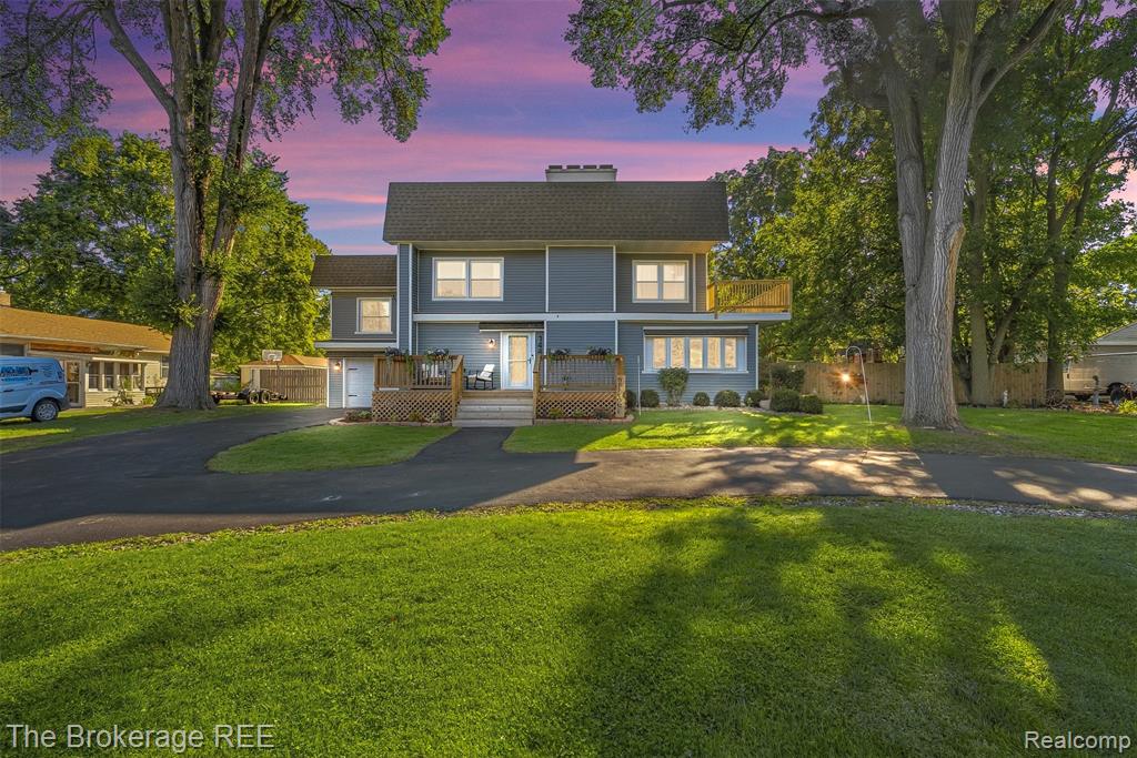 1442 N Packard Avenue — photo