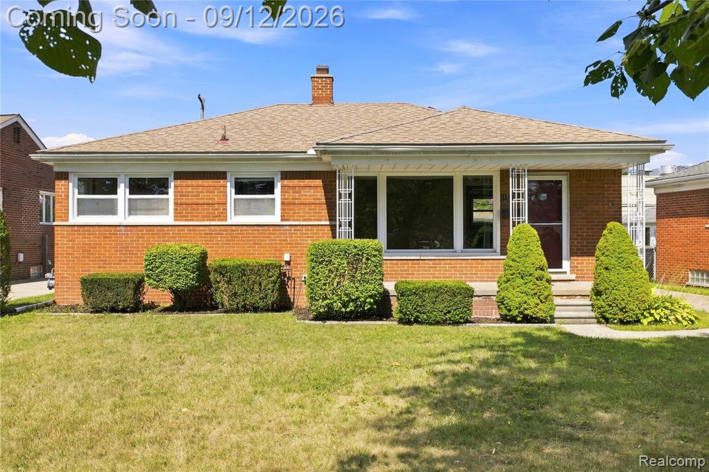 17136 Englewood Avenue — photo