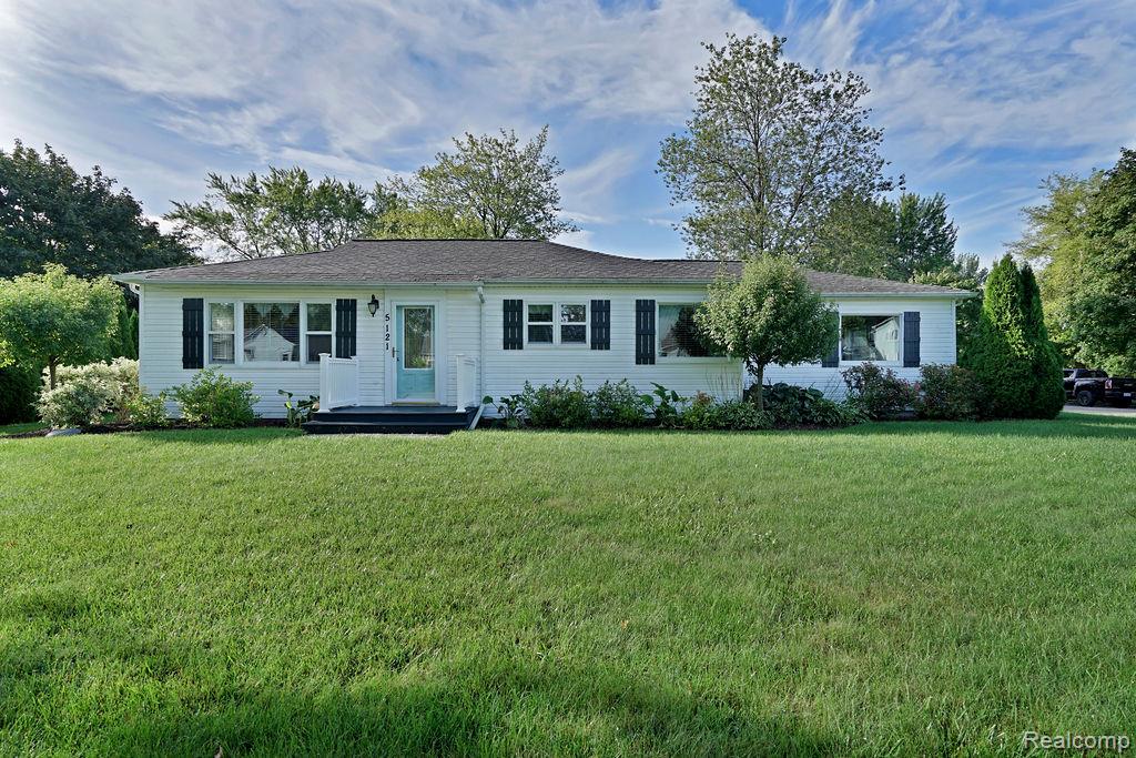 5121 Whalen Street — photo