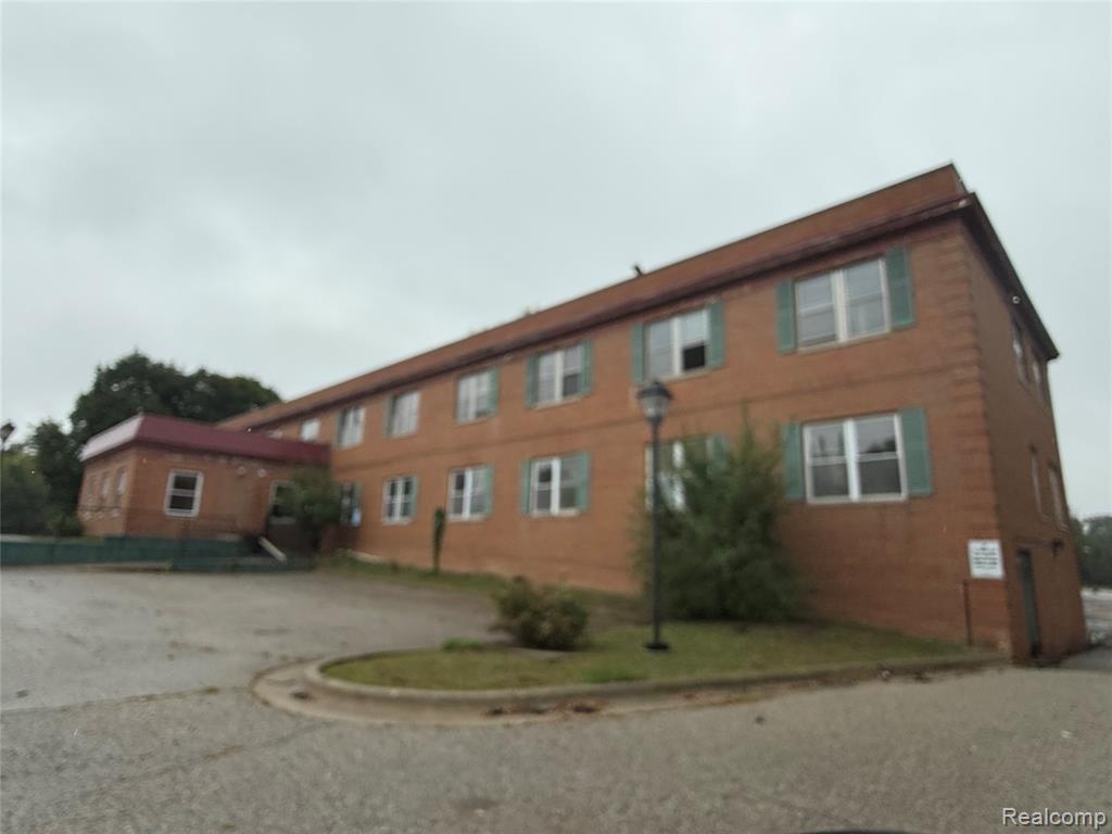 532 Orchard Lake Road — photo