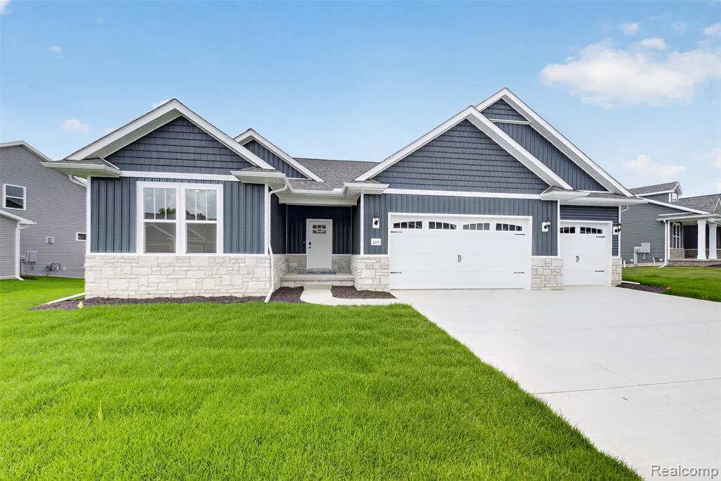 659 Round Rock Dr — photo