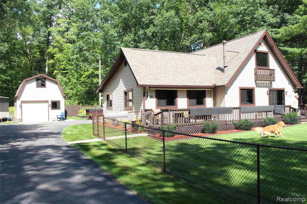 5799 Goodar Road — photo