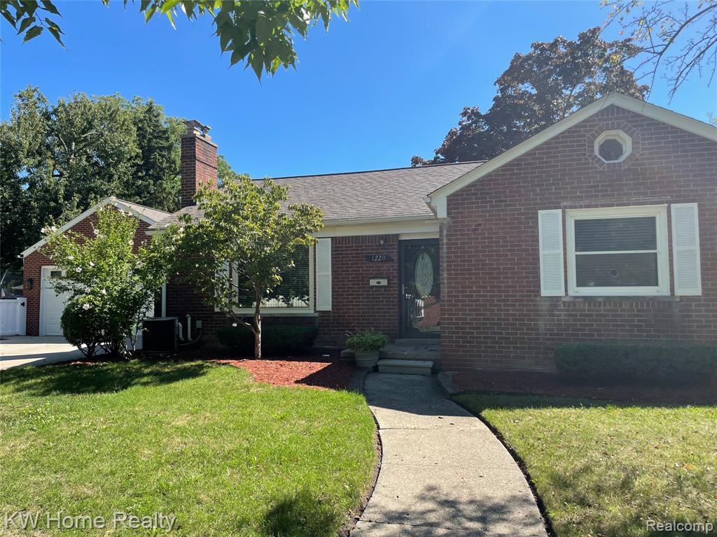1220 Elford Court — photo