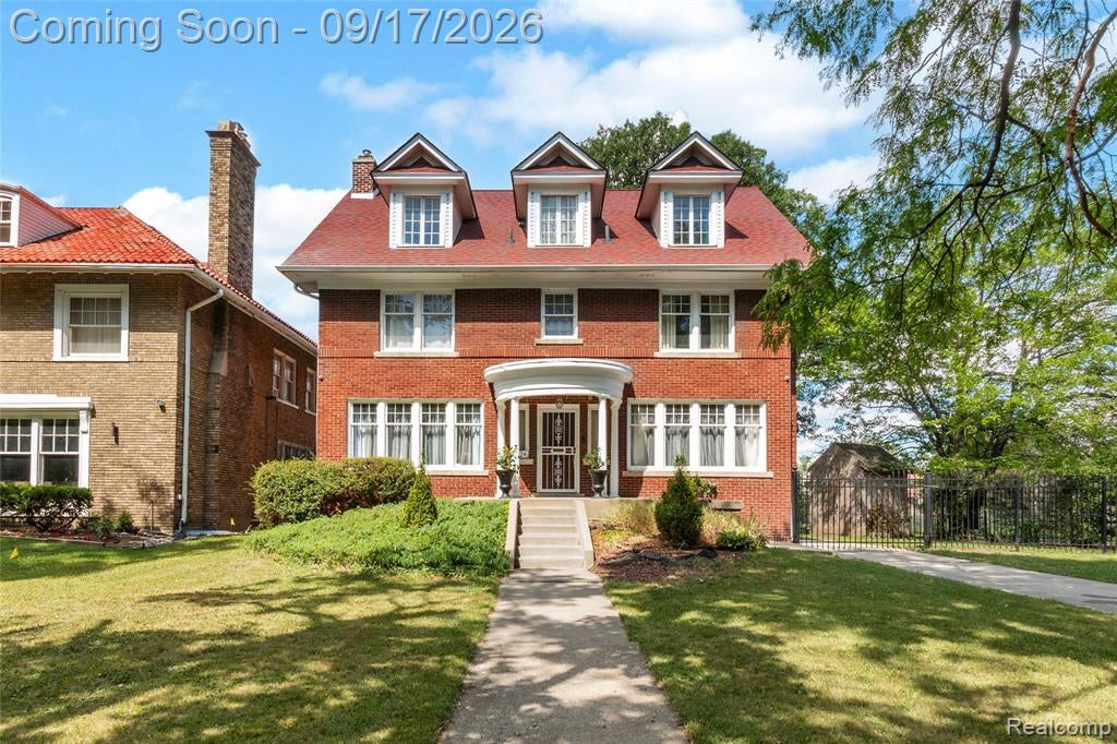 1474 W Boston Boulevard — photo