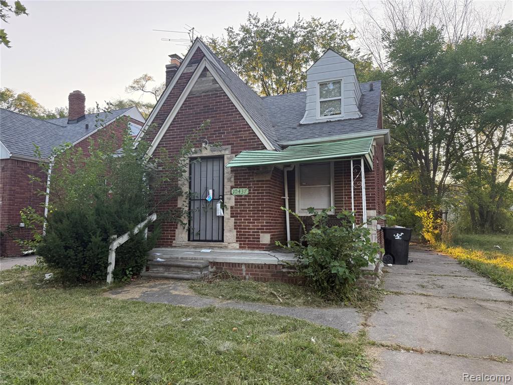 10437 McKinney Street — photo