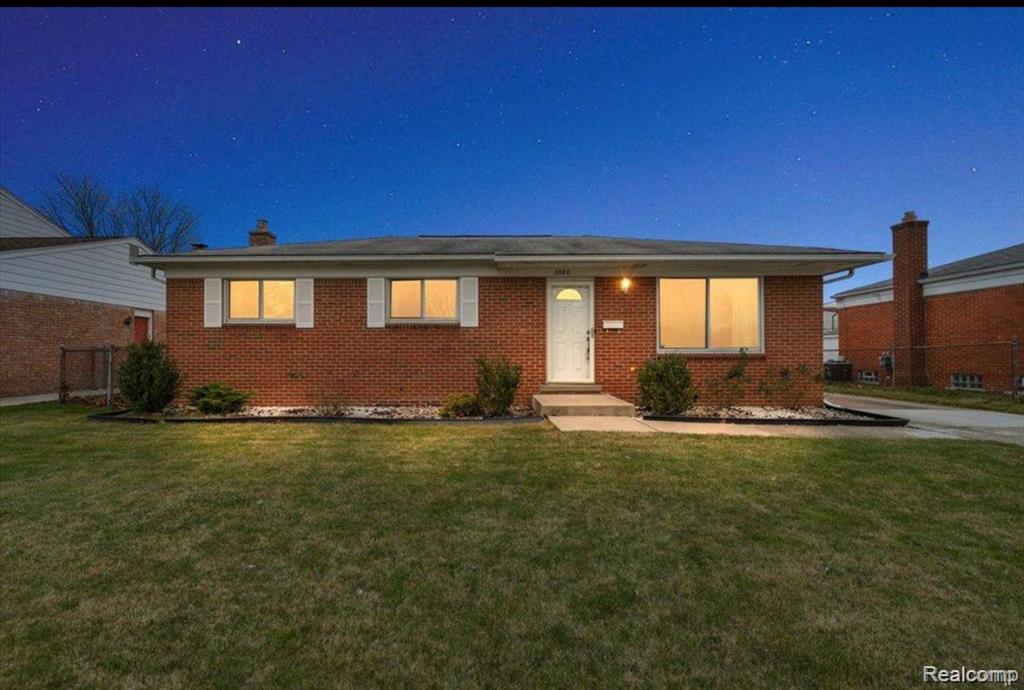 3582 Hein Drive — photo