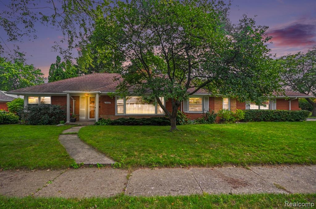 19925 E William Court — photo