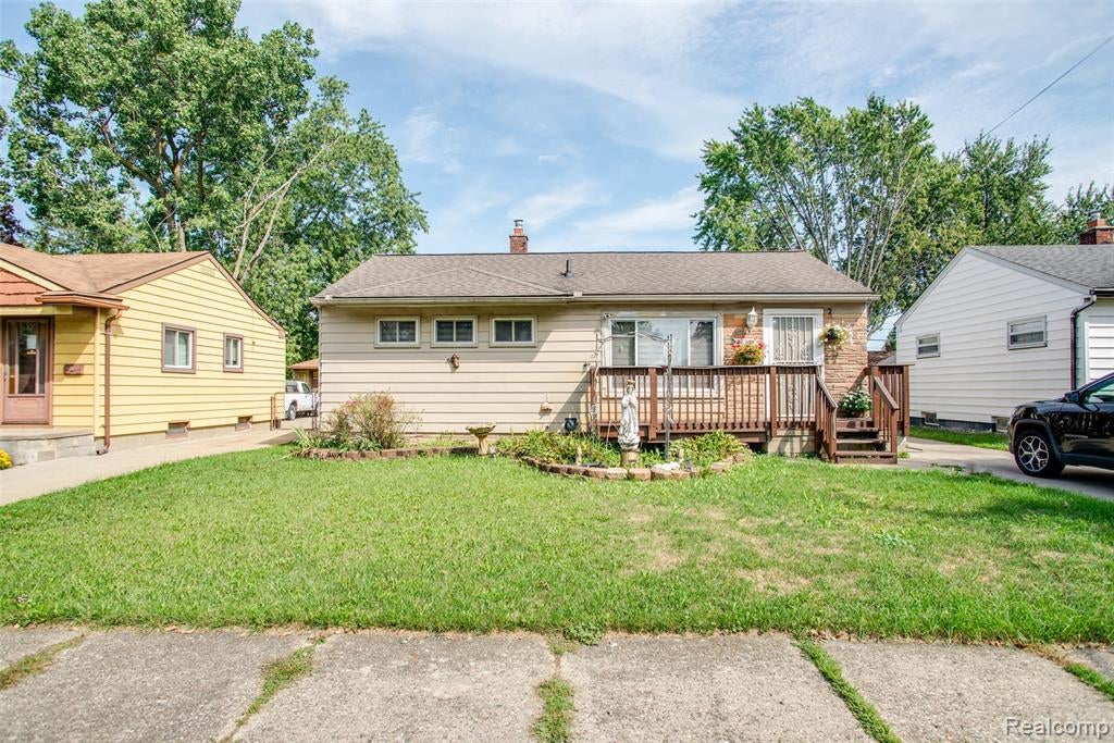 26260 Bryan Street — photo