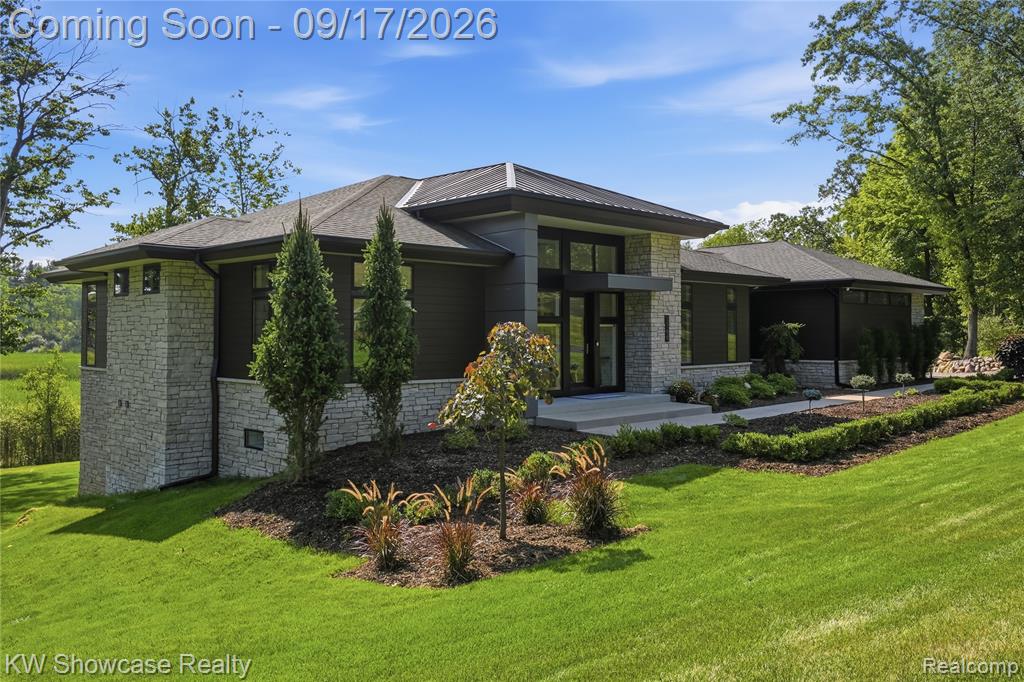 1166 Lake Forest Way — photo