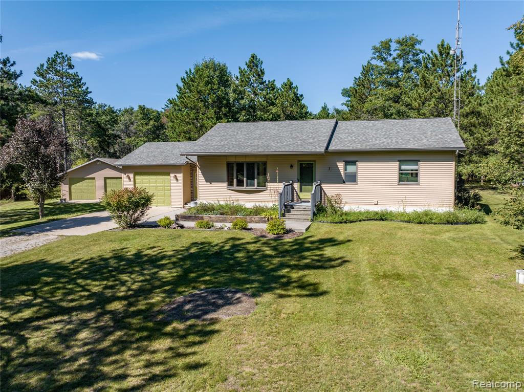 1178 E Hughes Lake Road — photo