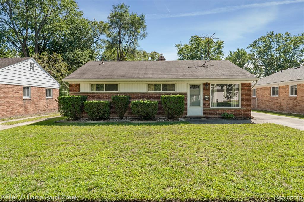 341 W Farnum Avenue — photo
