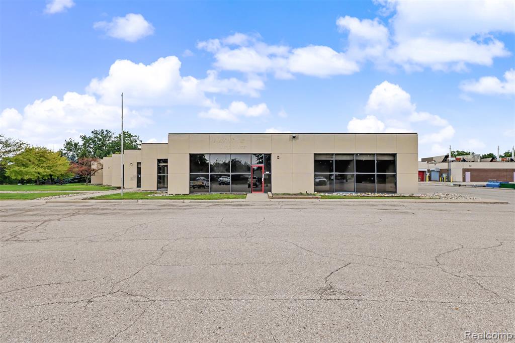15301 Mercantile Drive — photo