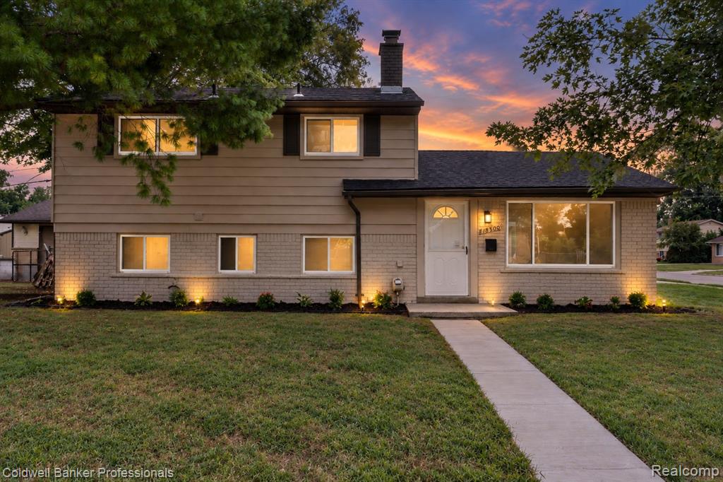 18300 Melvin Street — photo