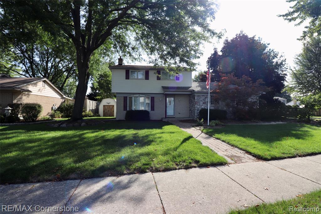 24199 Colonial Drive — photo