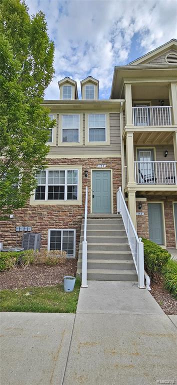 156 Saber Way — photo