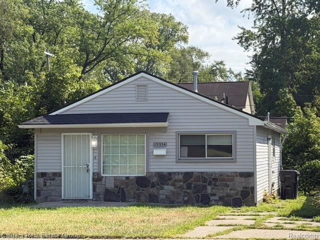 15354 Lahser Road — photo