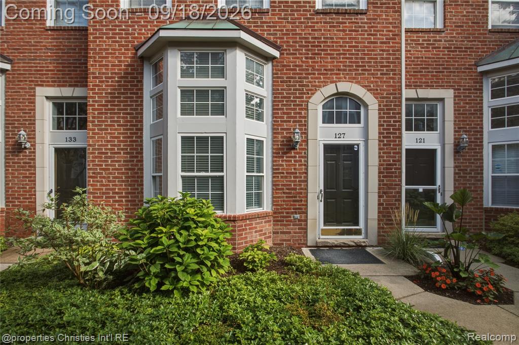 127 N Georgetown Square — photo