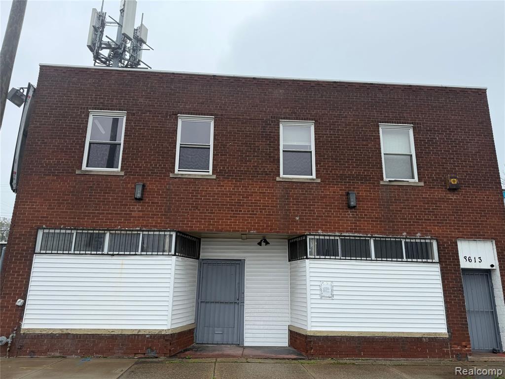 8611 Southfield Road — photo