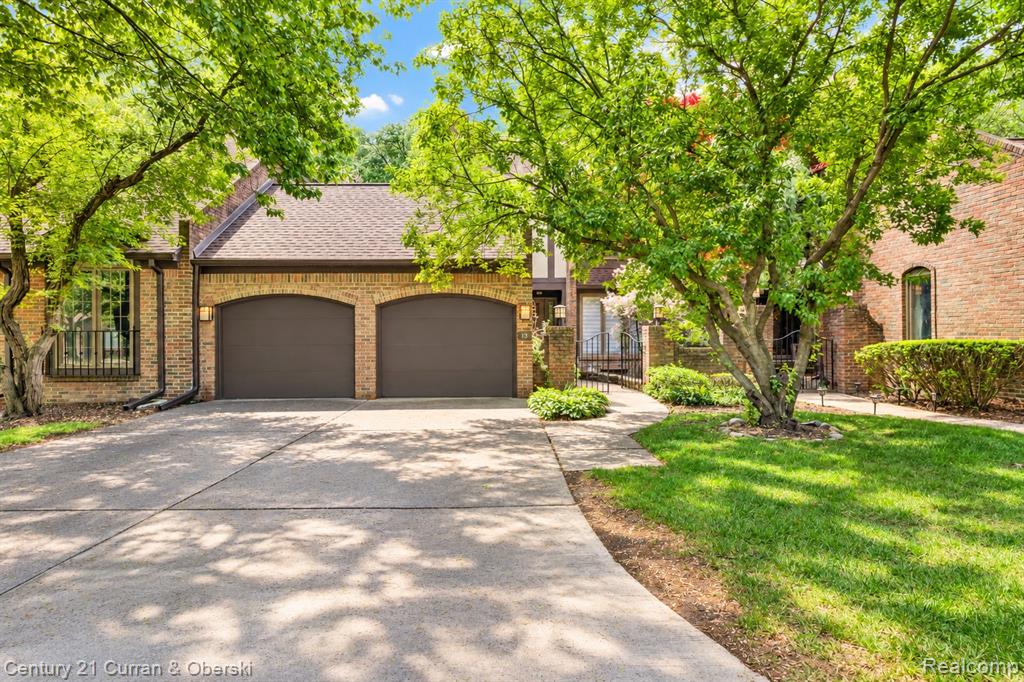 13 Timberlane Court — photo